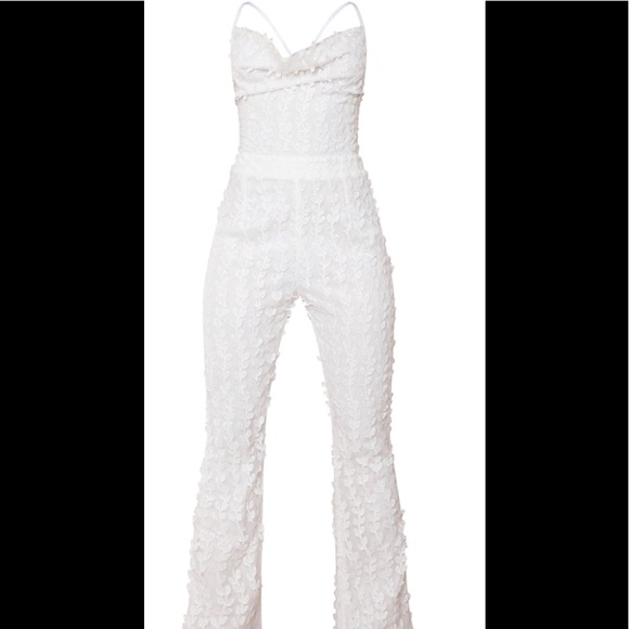 NWT White Embroidered Mesh Lace Up Back Jumpsuit by Pretty Little Thing size 8 - Picture 5 of 7